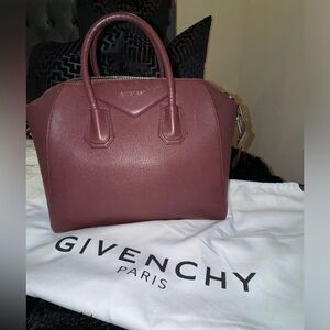 100% authentic Givenchy antigona handbag.